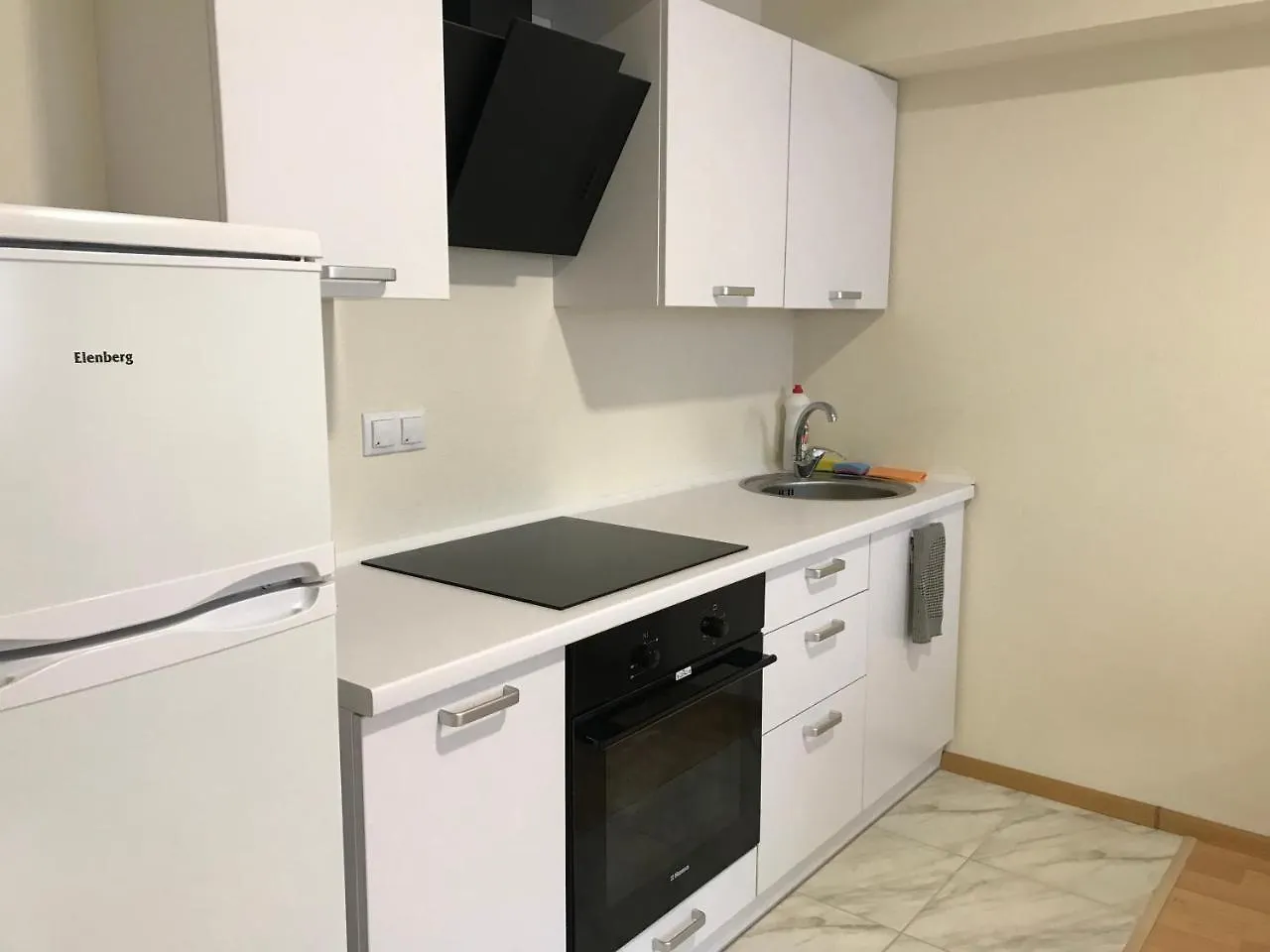 Apartment Метро Берестейская, Квартира Студио Ул. Машиностроительная 39 Hotel Kiev